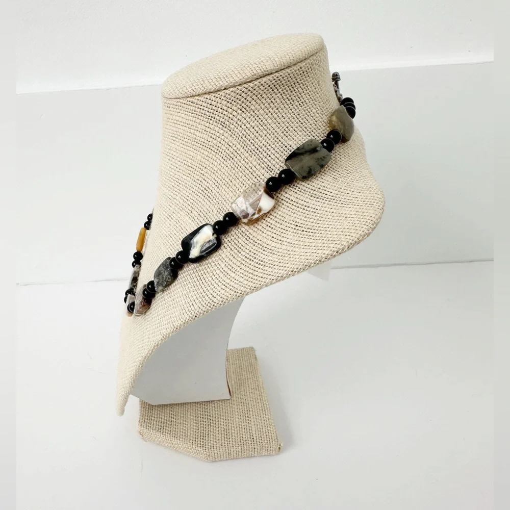 NWT Genuine Agate & Black Onyx Necklace Beaded Black Brown Gray